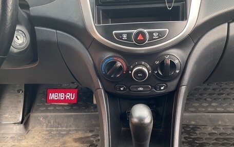 Hyundai Solaris II рестайлинг, 2014 год, 950 000 рублей, 16 фотография