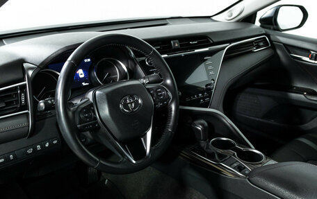 Toyota Camry, 2020 год, 3 159 898 рублей, 11 фотография