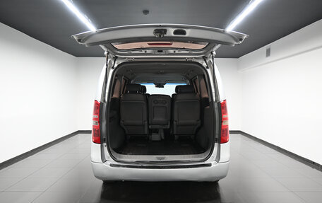 Hyundai Grand Starex Grand Starex I рестайлинг 2, 2009 год, 895 000 рублей, 9 фотография