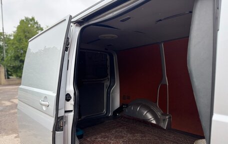 Volkswagen Transporter T5 рестайлинг, 2015 год, 1 700 000 рублей, 6 фотография