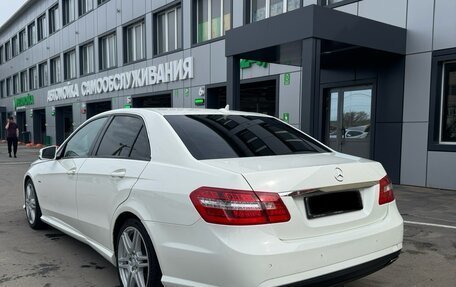 Mercedes-Benz E-Класс, 2011 год, 1 600 000 рублей, 5 фотография