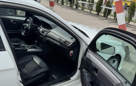 Mercedes-Benz E-Класс, 2011 год, 1 600 000 рублей, 10 фотография