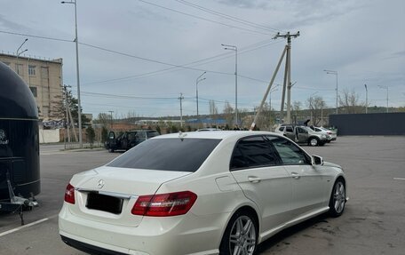 Mercedes-Benz E-Класс, 2011 год, 1 600 000 рублей, 7 фотография