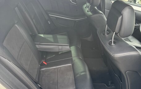Mercedes-Benz E-Класс, 2011 год, 1 600 000 рублей, 13 фотография