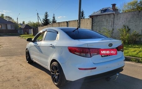 KIA Rio III рестайлинг, 2015 год, 1 100 000 рублей, 4 фотография