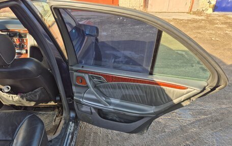 Mercedes-Benz E-Класс, 1997 год, 420 000 рублей, 13 фотография