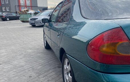 Ford Mondeo I, 1993 год, 380 000 рублей, 3 фотография