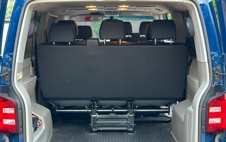 Volkswagen Caravelle T6 рестайлинг, 2018 год, 3 300 000 рублей, 16 фотография