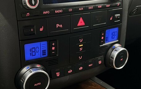 Volkswagen Touareg III, 2006 год, 999 000 рублей, 12 фотография