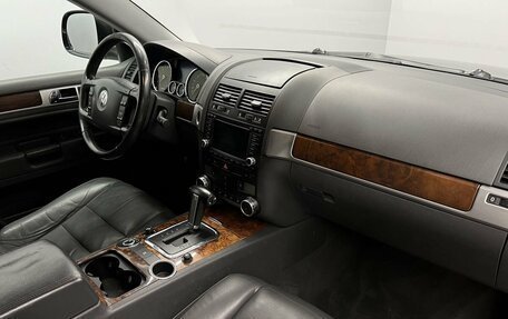 Volkswagen Touareg III, 2006 год, 999 000 рублей, 15 фотография