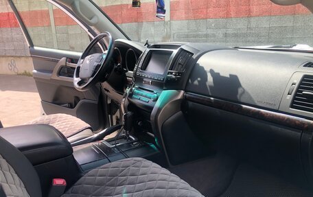 Toyota Land Cruiser 200, 2008 год, 3 050 000 рублей, 9 фотография