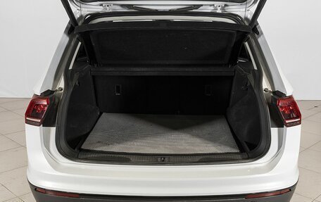 Volkswagen Tiguan II, 2019 год, 2 450 000 рублей, 10 фотография