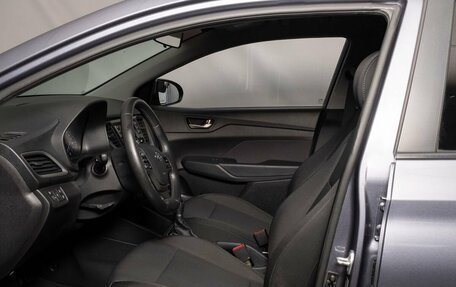 Hyundai Solaris II рестайлинг, 2017 год, 1 335 000 рублей, 8 фотография