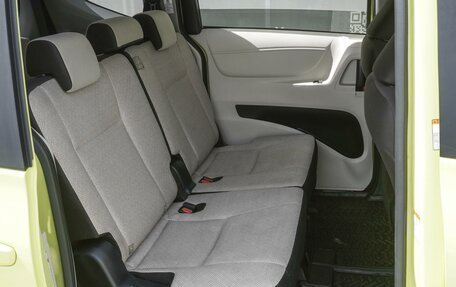 Toyota Sienta II, 2016 год, 1 279 000 рублей, 10 фотография