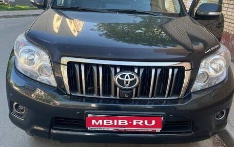 Toyota Land Cruiser Prado 150 рестайлинг 2, 2011 год, 2 950 000 рублей, 3 фотография