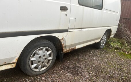 Hyundai H-1 II рестайлинг, 1997 год, 230 000 рублей, 3 фотография
