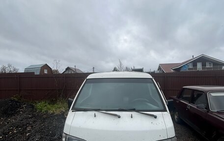 Hyundai H-1 II рестайлинг, 1997 год, 230 000 рублей, 7 фотография