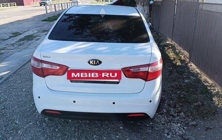 KIA Rio III рестайлинг, 2014 год, 900 000 рублей, 7 фотография