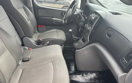 Hyundai Grand Starex Grand Starex I рестайлинг 2, 2010 год, 1 150 000 рублей, 9 фотография