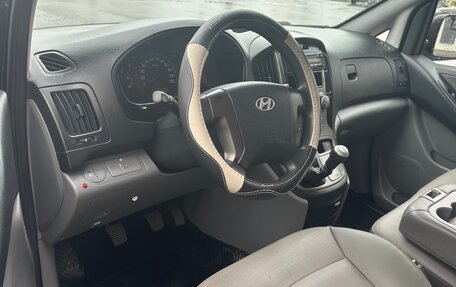 Hyundai Grand Starex Grand Starex I рестайлинг 2, 2010 год, 1 150 000 рублей, 17 фотография
