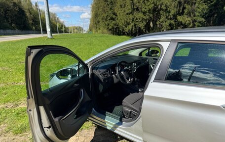 Opel Astra K, 2019 год, 1 600 000 рублей, 18 фотография