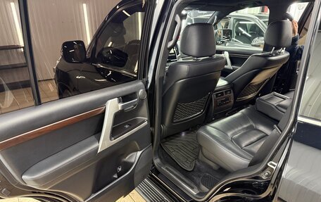 Toyota Land Cruiser 200, 2016 год, 5 000 000 рублей, 8 фотография