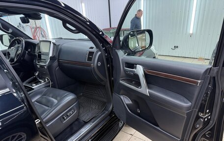 Toyota Land Cruiser 200, 2016 год, 5 000 000 рублей, 7 фотография