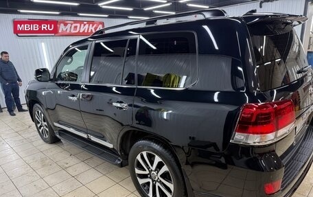 Toyota Land Cruiser 200, 2016 год, 5 000 000 рублей, 4 фотография