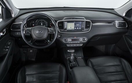 KIA Sorento II рестайлинг, 2018 год, 3 150 000 рублей, 6 фотография