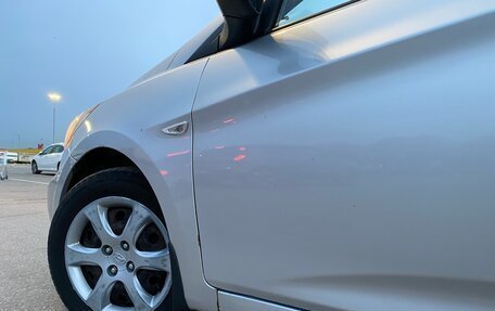 Hyundai Solaris II рестайлинг, 2011 год, 740 000 рублей, 10 фотография