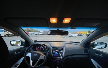 Hyundai Solaris II рестайлинг, 2011 год, 740 000 рублей, 17 фотография
