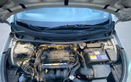 Hyundai Solaris II рестайлинг, 2011 год, 740 000 рублей, 18 фотография