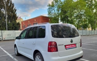 Volkswagen Touran III, 2010 год, 1 250 000 рублей, 1 фотография