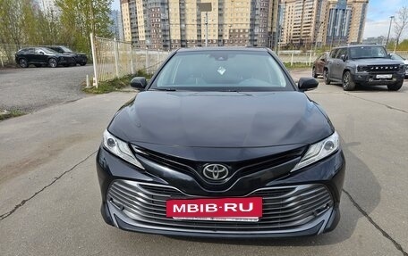 Toyota Camry, 2019 год, 2 900 000 рублей, 2 фотография