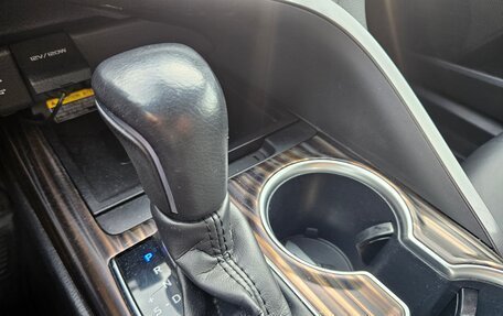 Toyota Camry, 2019 год, 2 900 000 рублей, 10 фотография