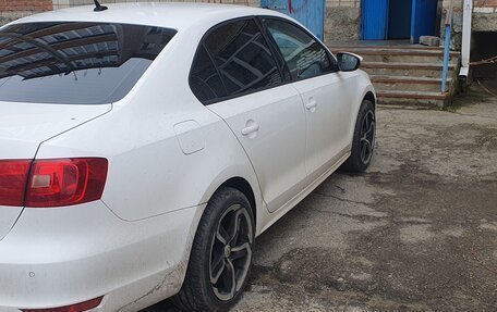 Volkswagen Jetta VI, 2014 год, 1 090 000 рублей, 4 фотография
