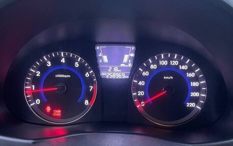 Hyundai Solaris II рестайлинг, 2012 год, 640 000 рублей, 5 фотография
