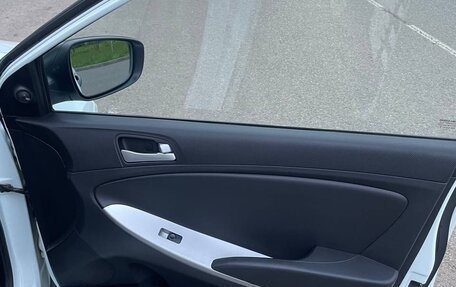 Hyundai Solaris II рестайлинг, 2012 год, 640 000 рублей, 14 фотография