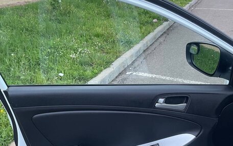 Hyundai Solaris II рестайлинг, 2012 год, 640 000 рублей, 11 фотография