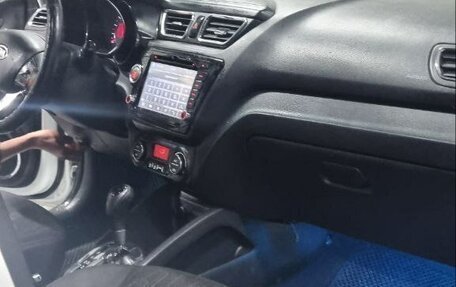 KIA Rio III рестайлинг, 2012 год, 690 000 рублей, 3 фотография