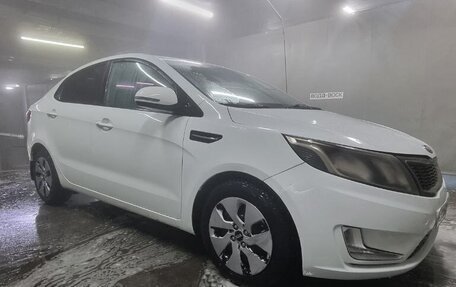 KIA Rio III рестайлинг, 2012 год, 690 000 рублей, 10 фотография