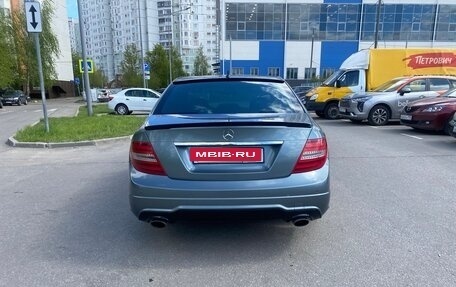 Mercedes-Benz C-Класс, 2011 год, 1 700 000 рублей, 4 фотография