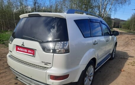 Mitsubishi Outlander III рестайлинг 3, 2010 год, 1 580 000 рублей, 7 фотография