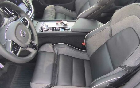 Volvo S60 III, 2023 год, 4 370 000 рублей, 10 фотография