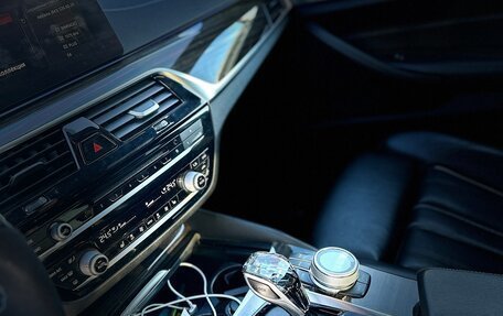 BMW 5 серия, 2018 год, 3 374 000 рублей, 26 фотография