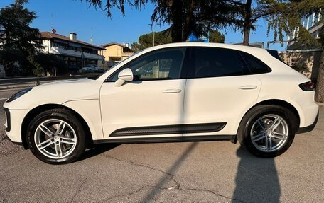 Porsche Macan I рестайлинг, 2022 год, 5 820 000 рублей, 4 фотография