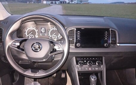 Skoda Karoq I, 2022 год, 2 500 000 рублей, 9 фотография