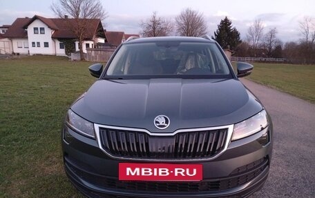 Skoda Karoq I, 2022 год, 2 500 000 рублей, 2 фотография