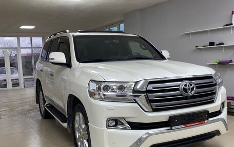 Toyota Land Cruiser 200, 2015 год, 4 500 000 рублей, 2 фотография