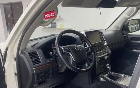 Toyota Land Cruiser 200, 2015 год, 4 500 000 рублей, 6 фотография